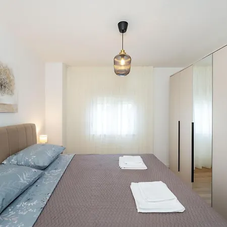 Tia - Private Oasis With Large Pool Villa Gornje Ceranje